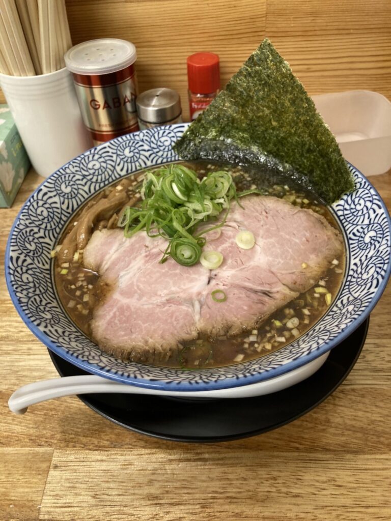 麵屋TURURU
醤油ラーメン